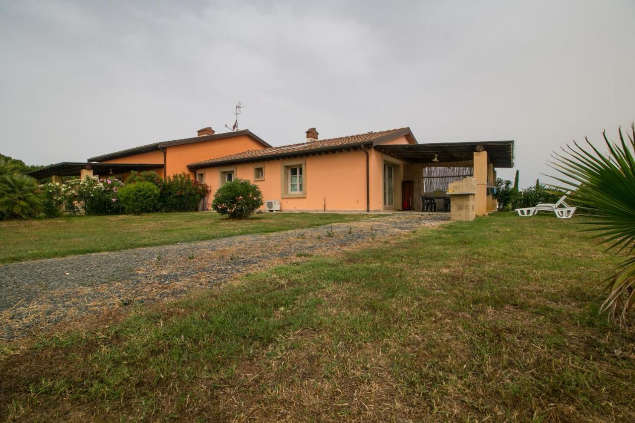 Fattoria Palazzeta - Pet & Family Friendly Aparthotel Cecina  Exterior photo