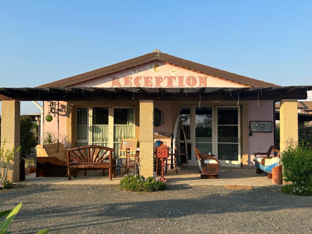 Fattoria Palazzeta - Pet & Family Friendly Aparthotel Cecina  Exterior photo
